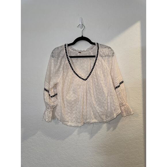 EUC Free People Eyelet Boho Blouse White XS - Picture 2 of 9